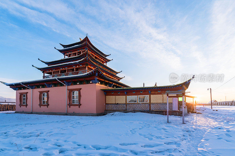 Kyrensky datsan Gandan Darzhaling冬季。在克伦村的佛教寺庙。东萨扬山麓，图金斯卡亚山谷。布里亚特、西伯利亚,俄罗斯。
